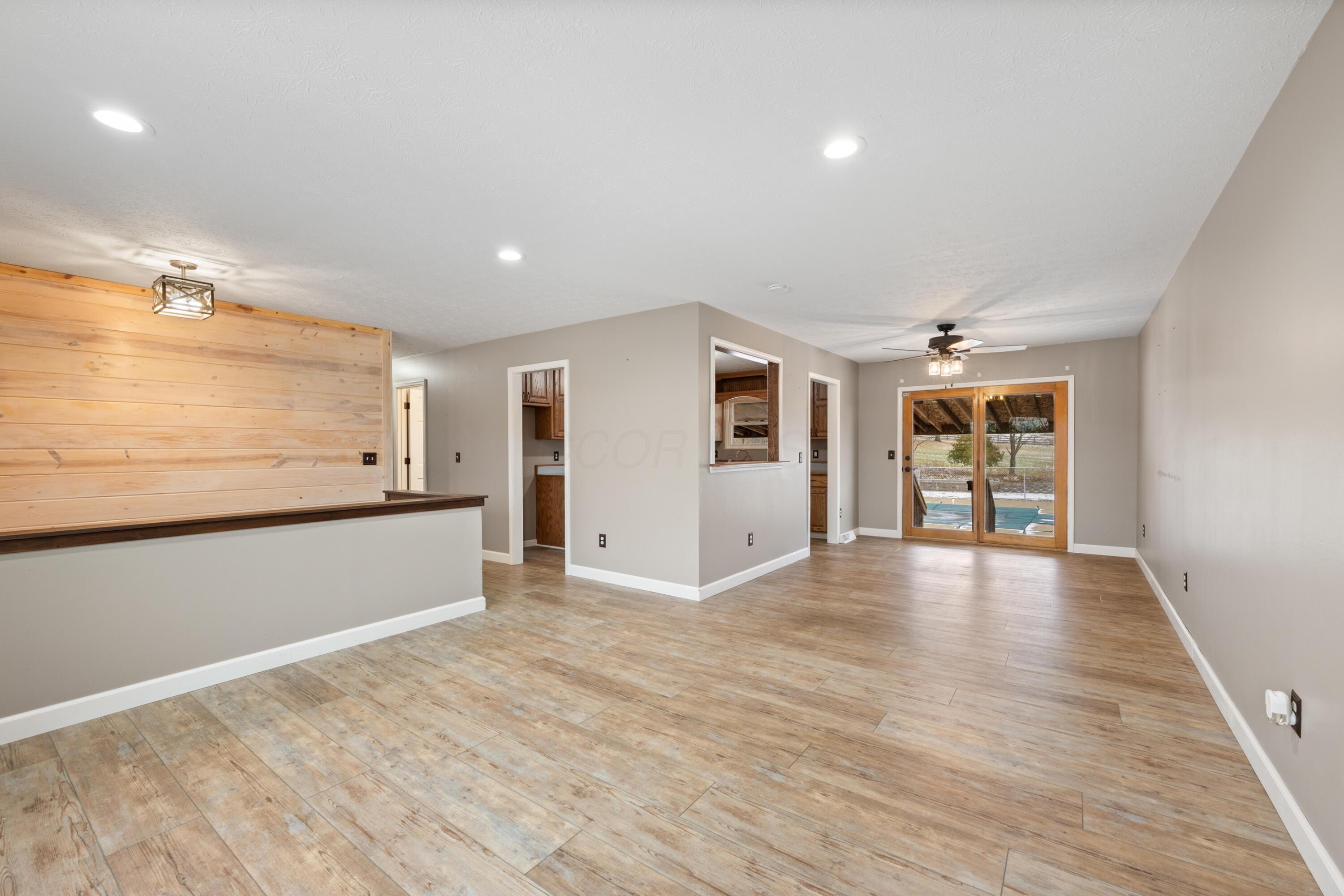 34230 Ingels Road Pomeroy, OH 45769 - Photo 2 of 27 SPS_7897