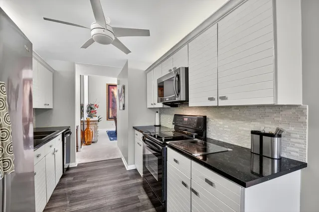 $334,000 | 6750 Versailles Court, Lake Worth, FL 33467