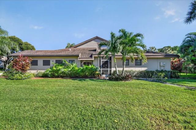 $334,000 | 6750 Versailles Court, Lake Worth, FL 33467