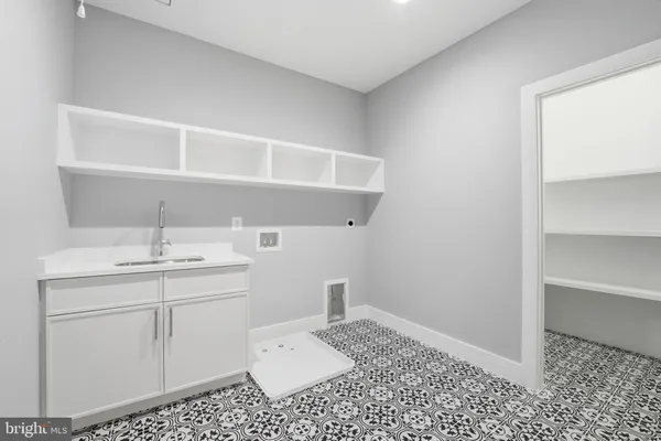 $3,099,999 | 1715 Maxwell Court, McLean, VA 22101