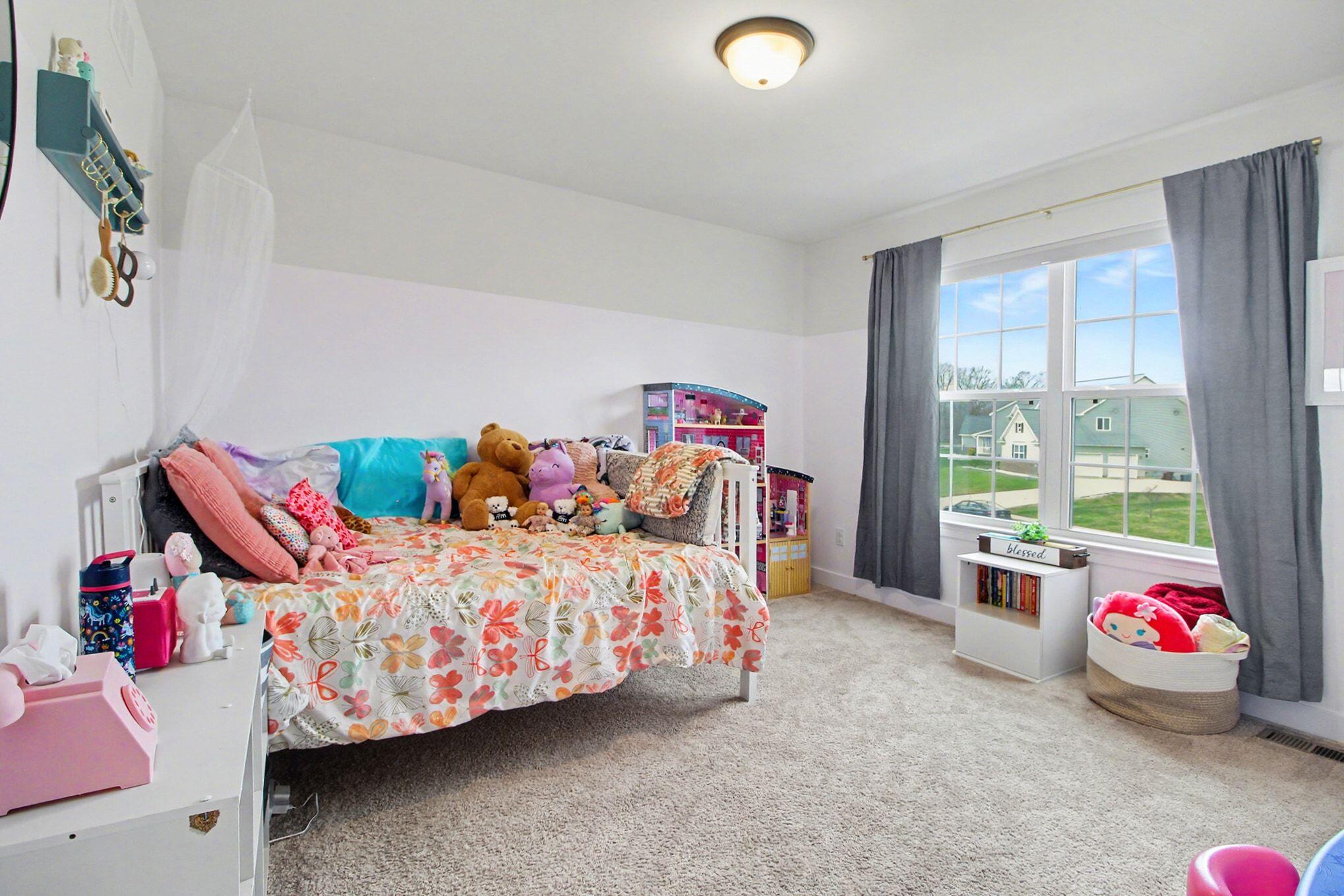 10520 River Edge Road Saline, MI 48176 - Photo 15 of 36 017_file_2137