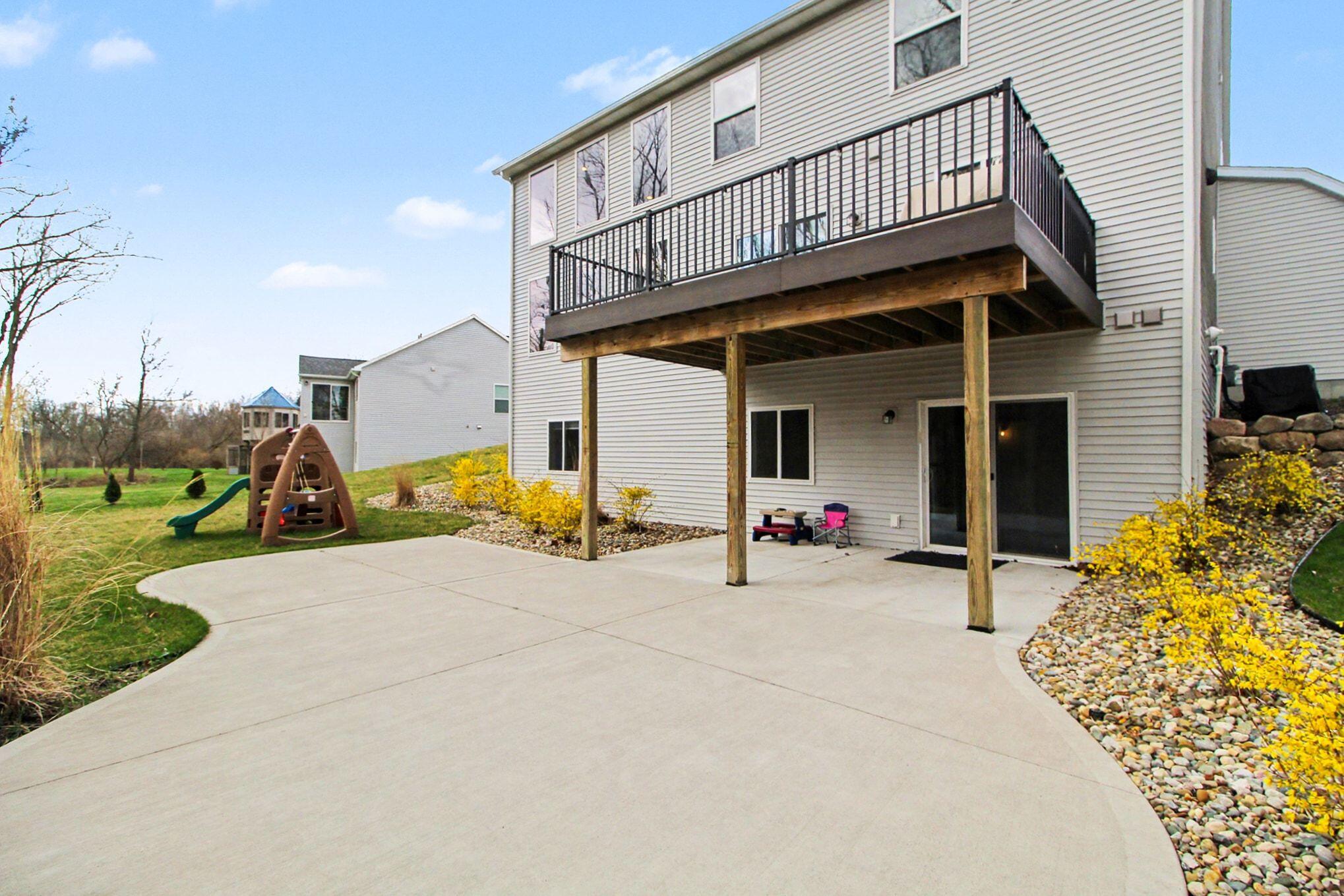 10520 River Edge Road Saline, MI 48176 - Photo 24 of 36 025_file_3898