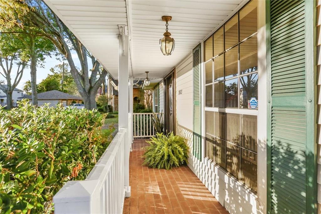 9513 Alhambra Court River Ridge, LA 70123 - Photo 3 of 25