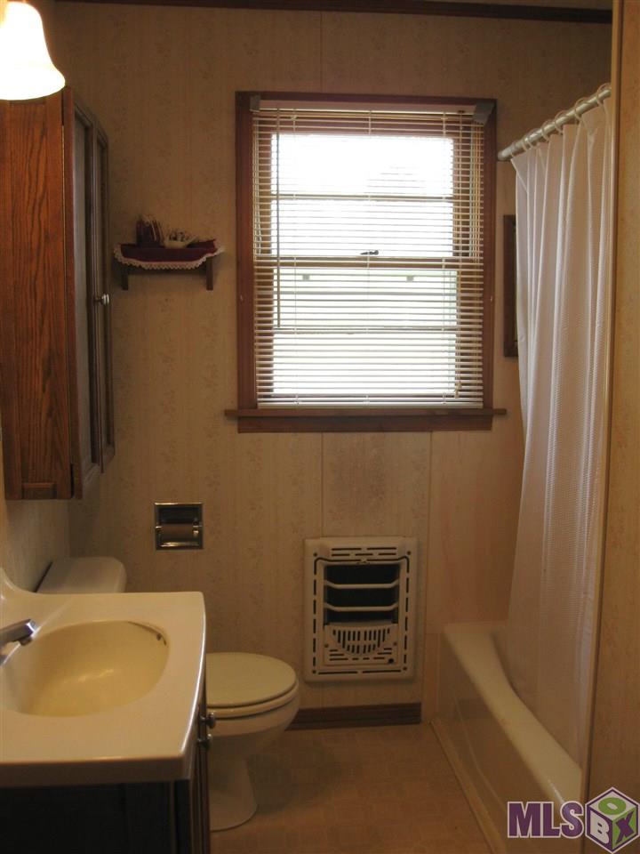 14132 Lebeau Road St. Amant, LA 70774 - Photo 18 of 24 Gallery Image 18