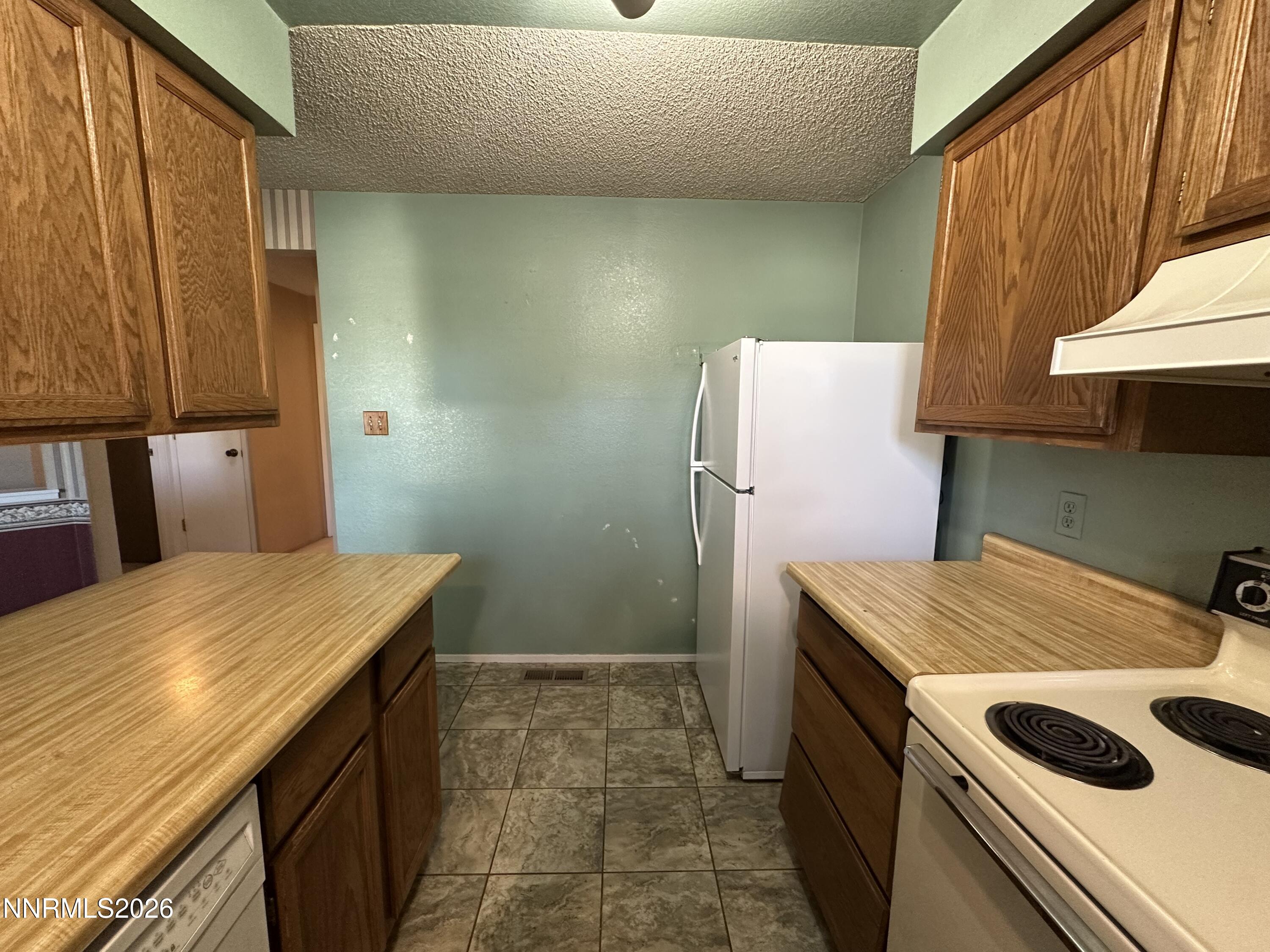 1500 Ellendale Court Reno, NV 89503 - Photo 8 of 25 Kitchen