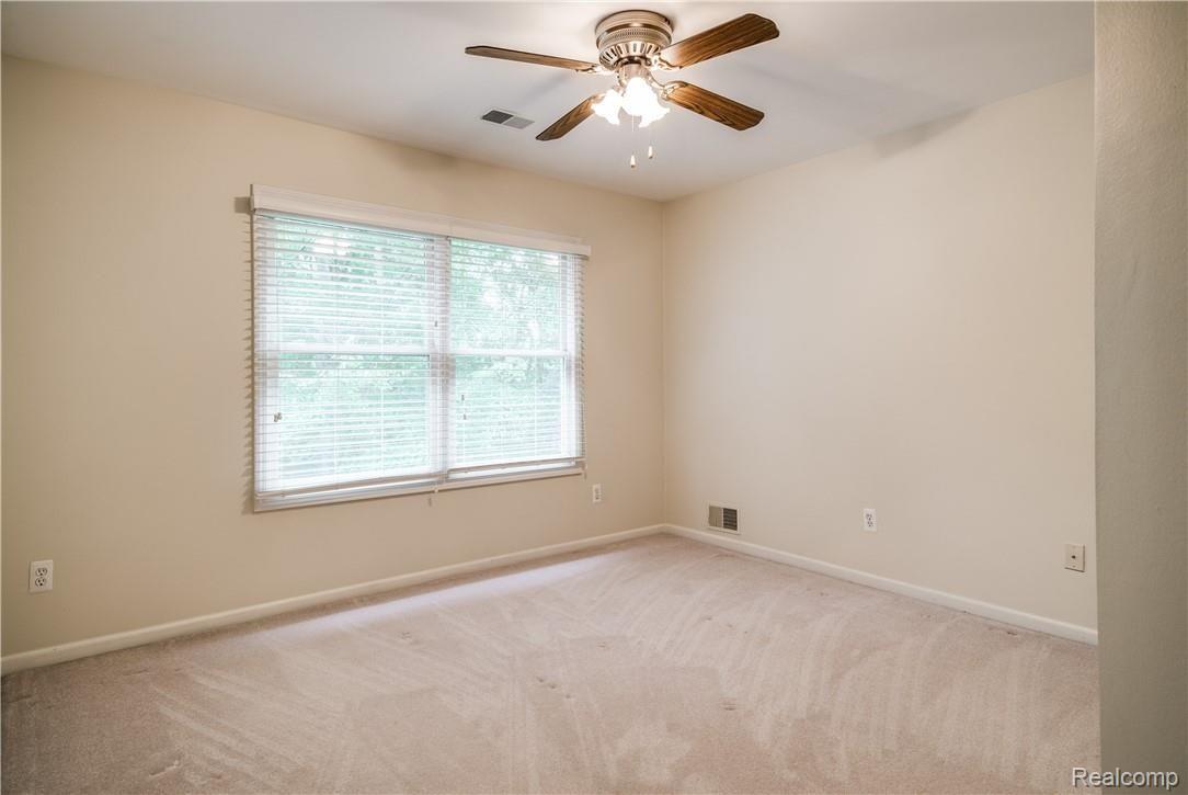 260 Hawk Ridge Drive Clarkston, MI 48348 - Photo 82 of 91 Interiors (54 of 63).jpg