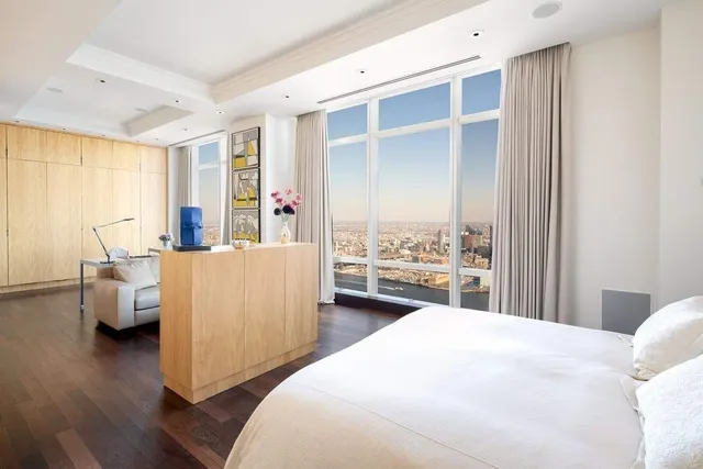 $9,450,000 | 845 United Nations Plaza, Unit 81AD | Midtown East