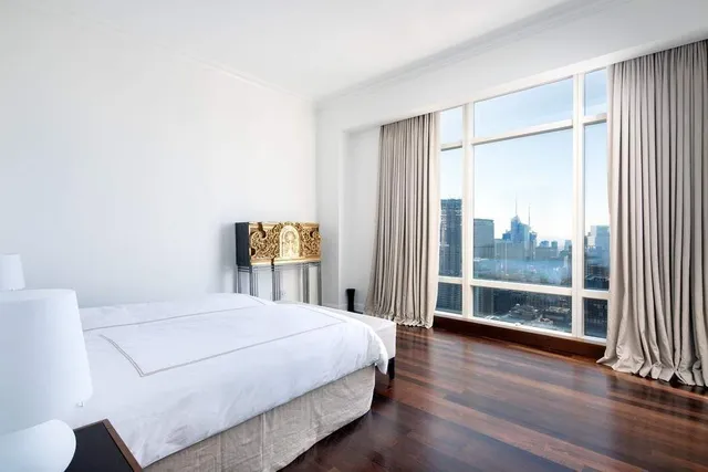 $9,450,000 | 845 United Nations Plaza, Unit 81AD | Midtown East