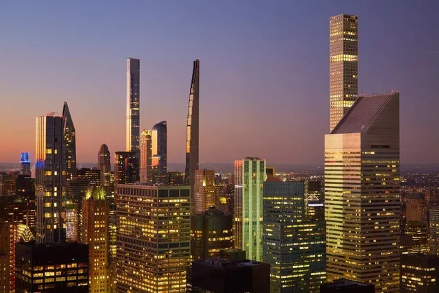 $9,450,000 | 845 United Nations Plaza, Unit 81AD | Midtown East