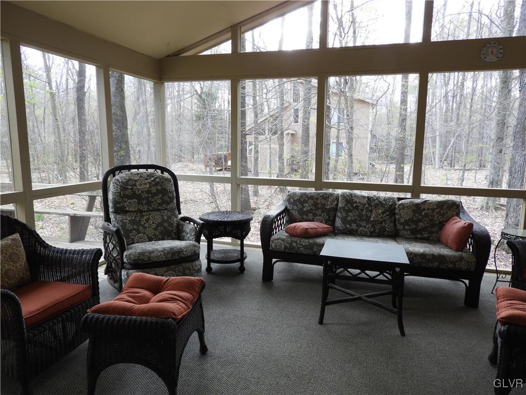 2131 Blue Ox Road Pocono Pines, PA 18350 - Photo 11 of 46 Gallery Image 11
