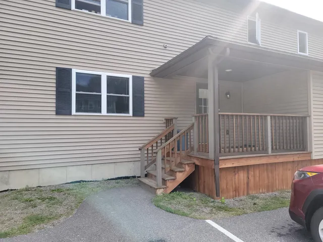 $1,450 | 345 Lake Street, Unit 3, Bristol, NH 03222