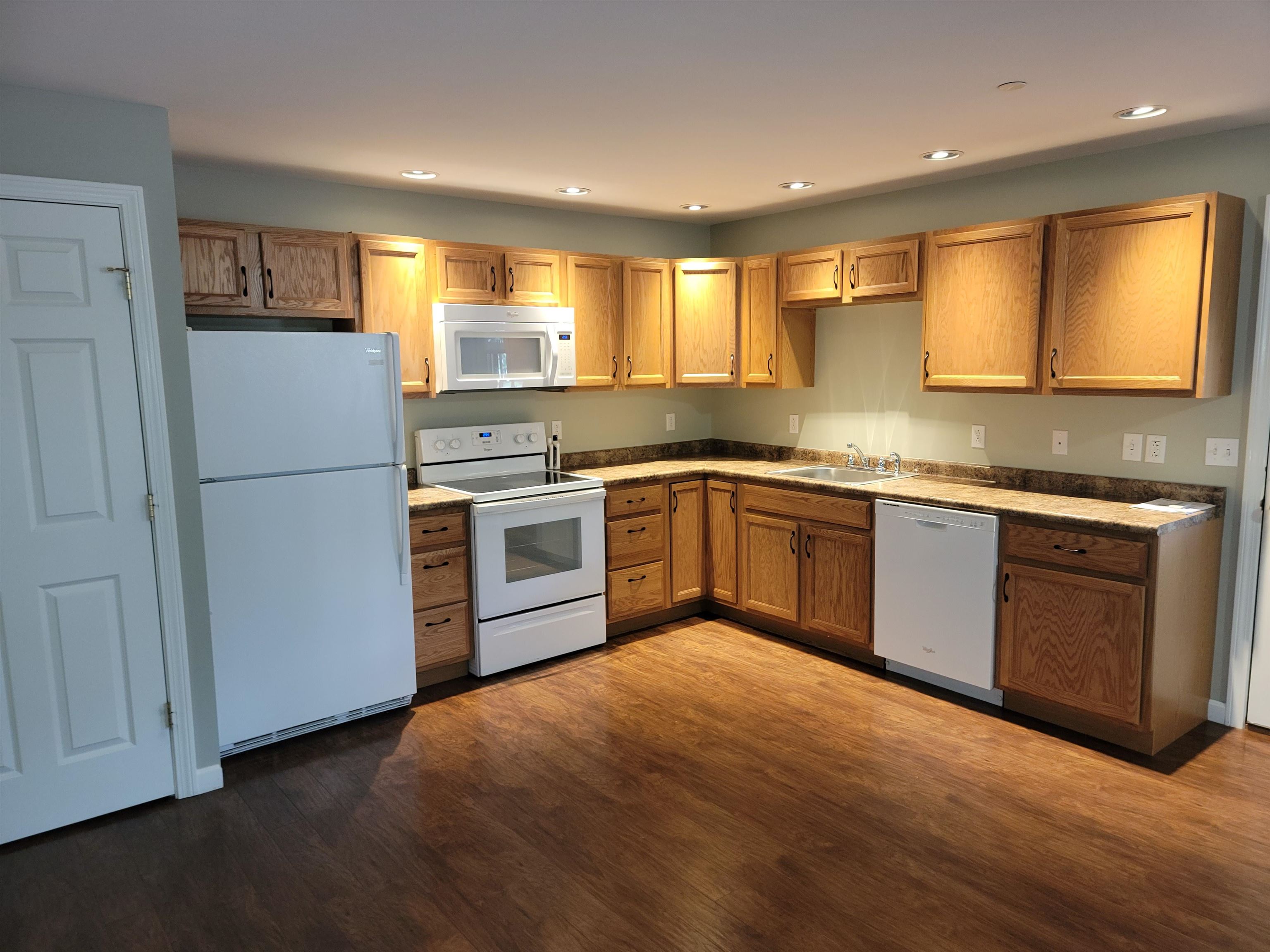 345 Lake Street, Unit 3 Bristol, NH 03222 - Photo 4 of 14