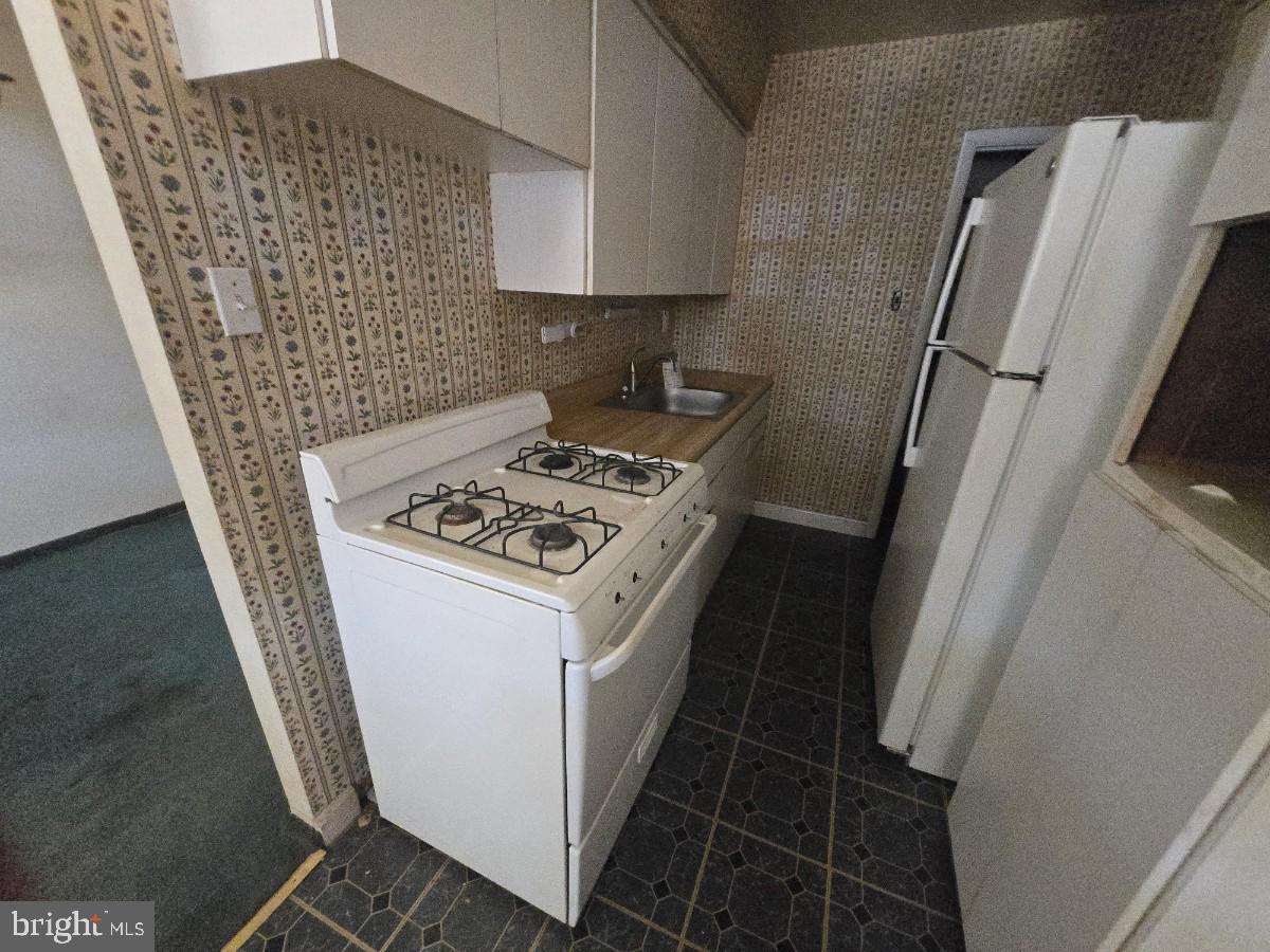 4538 Carwithan Street Philadelphia, PA 19136 - Photo 10 of 23