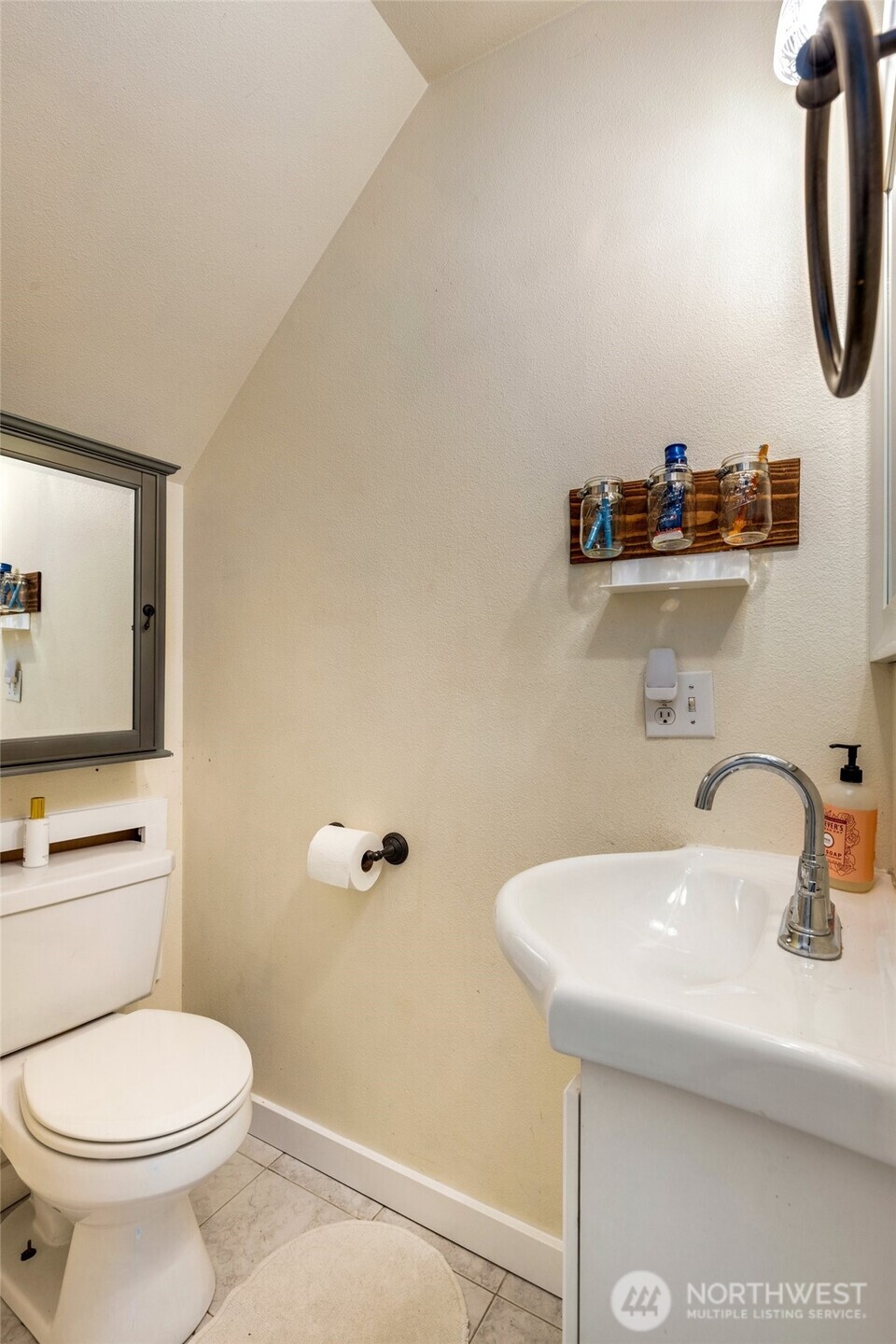 2418 Chestnut Street Everett, WA 98201 - Photo 19 of 34