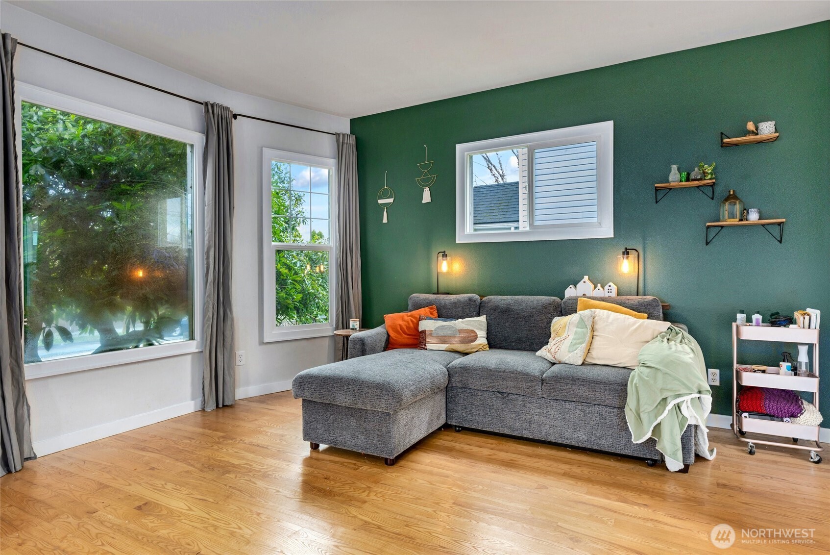 2418 Chestnut Street Everett, WA 98201 - Photo 4 of 34