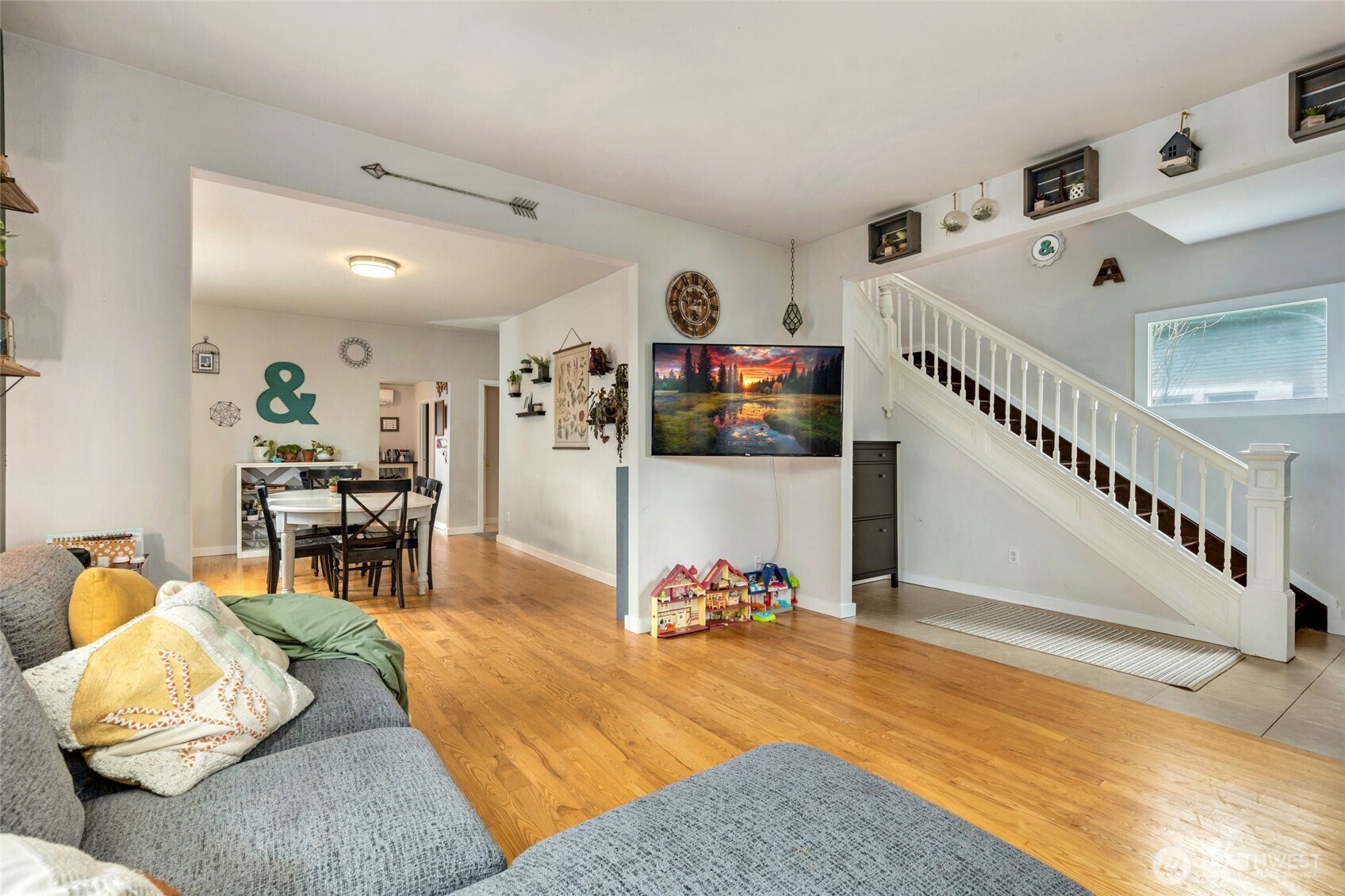 2418 Chestnut Street Everett, WA 98201 - Photo 7 of 34