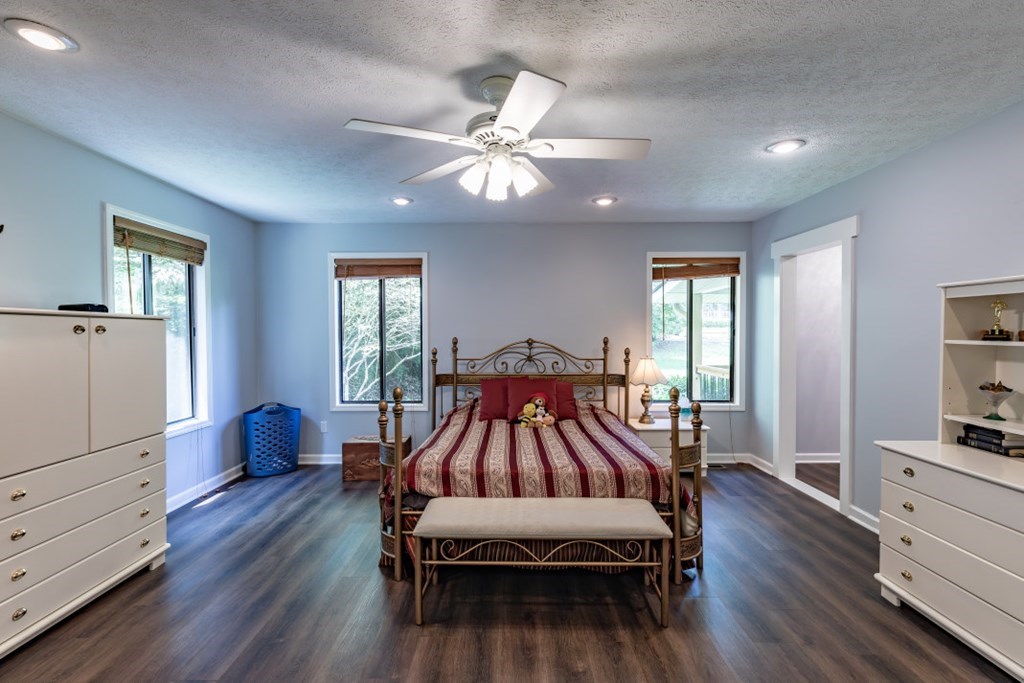 94 Brer Rabbit Trail Jasper, GA 30143 - Photo 20 of 37 a view of a dining room with furniture and wooden floor