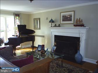 403 Gilpin Road Narberth, PA 19072 - Photo 6 of 6 Living Room