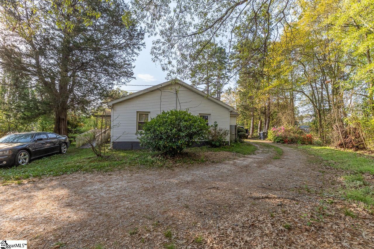 1101 East Georgia Road Simpsonville, SC 29681 - Photo 11 of 26 Gallery Image 11