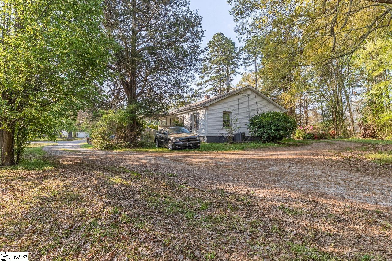 1101 East Georgia Road Simpsonville, SC 29681 - Photo 13 of 26 Gallery Image 13