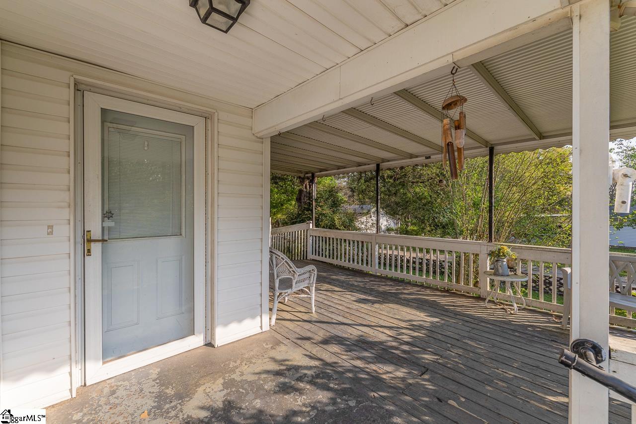 1101 East Georgia Road Simpsonville, SC 29681 - Photo 16 of 26 Gallery Image 16
