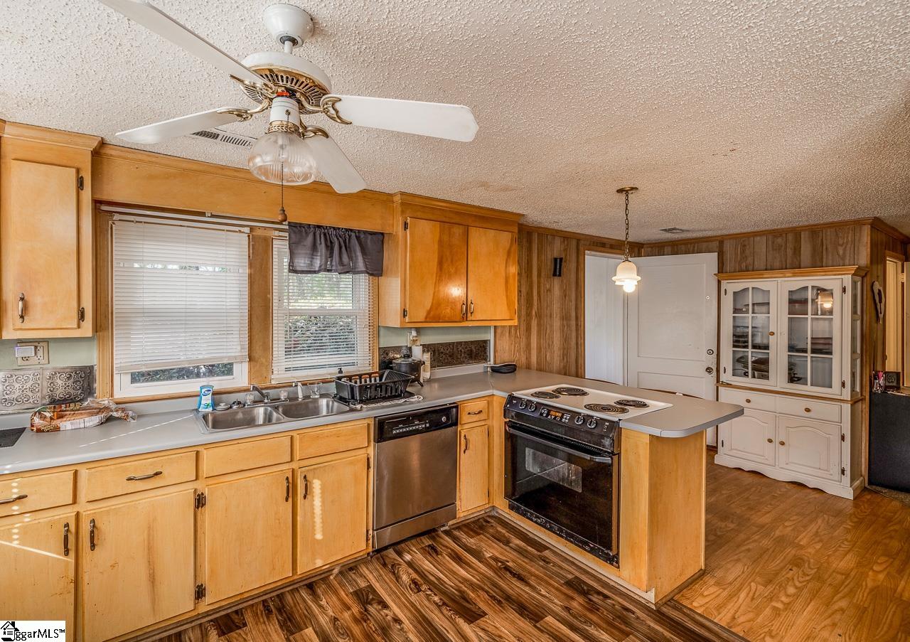 1101 East Georgia Road Simpsonville, SC 29681 - Photo 21 of 26 Gallery Image 21