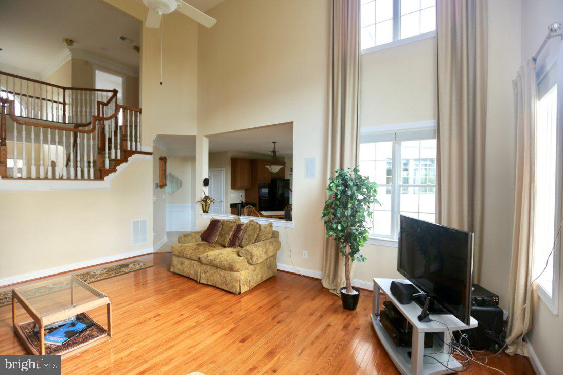 42556 Flemming Drive Chantilly, VA 20152 - Photo 29 of 84 ALTERNATE VIEW OF GREAT ROOM