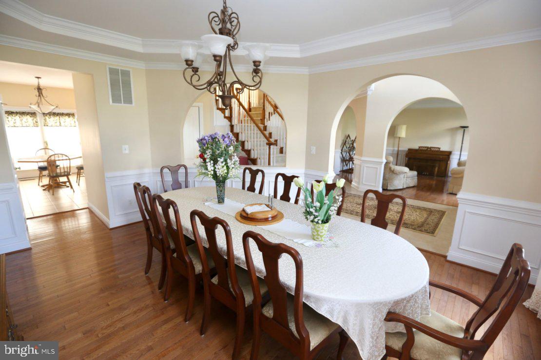 42556 Flemming Drive Chantilly, VA 20152 - Photo 38 of 84 DINING ROOM WITH HARDWOOD FLOORS