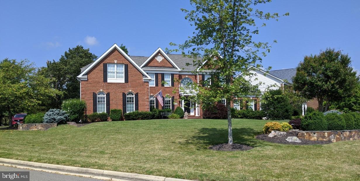 42556 Flemming Drive Chantilly, VA 20152 - Photo 6 of 84 FRONTAL VIEW OF HOME WITH LANDSCAPING