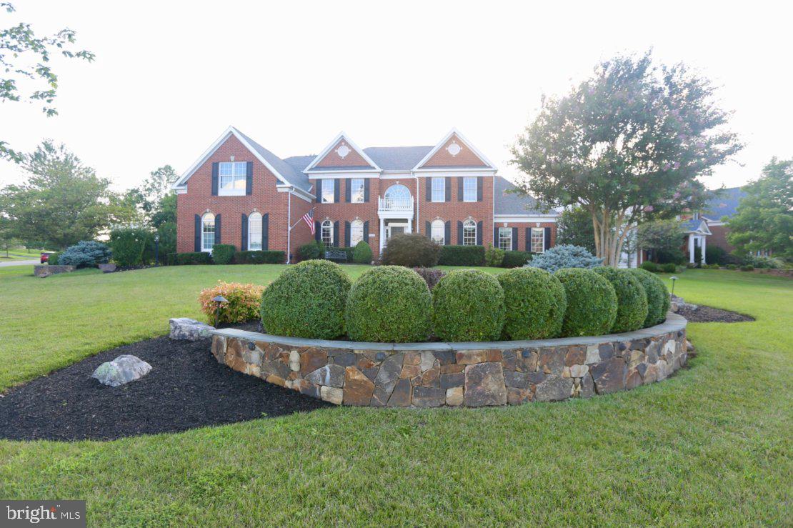 42556 Flemming Drive Chantilly, VA 20152 - Photo 7 of 84 FRONTAL VIEW OF CORNER LOT HOME