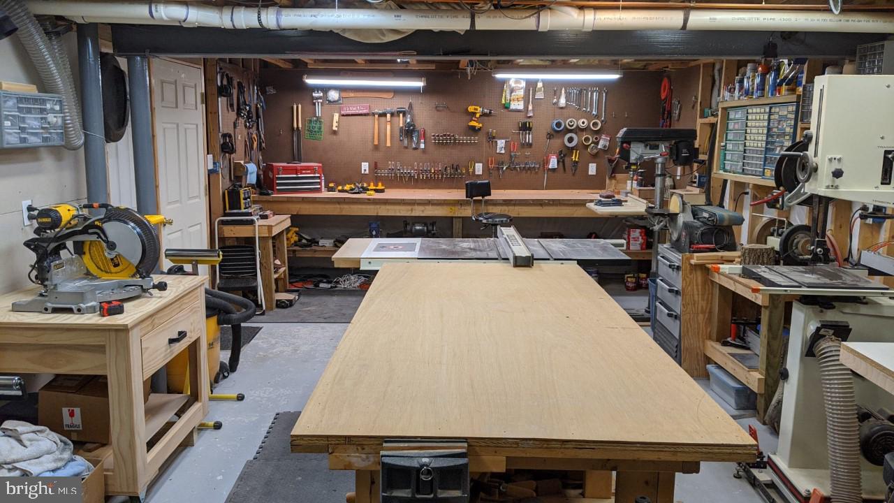 42556 Flemming Drive Chantilly, VA 20152 - Photo 62 of 84 BASEMENT WORK SHOP
