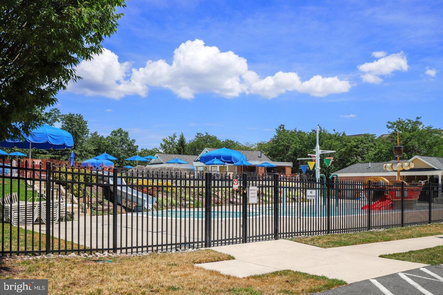 42556 Flemming Drive Chantilly, VA 20152 - Photo 84 of 84 COMMUNITY SPLASH PARK