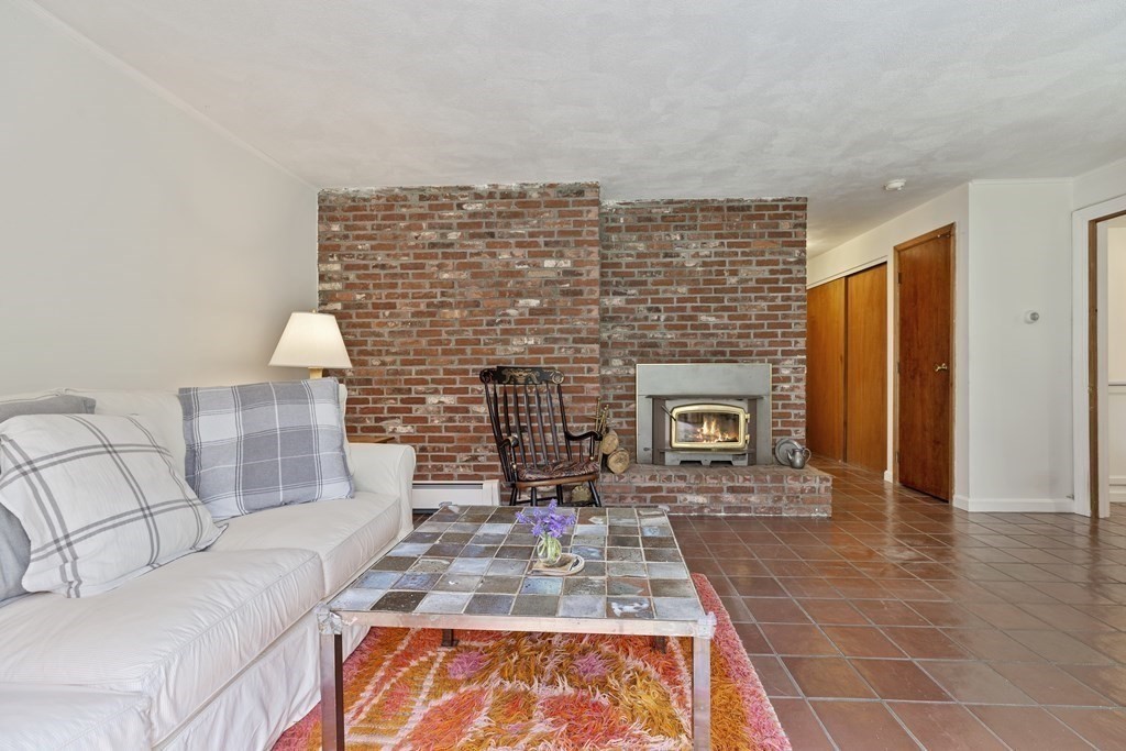 28 Larnis Road Framingham, MA 01701 - Photo 19 of 42 Gallery Image 19