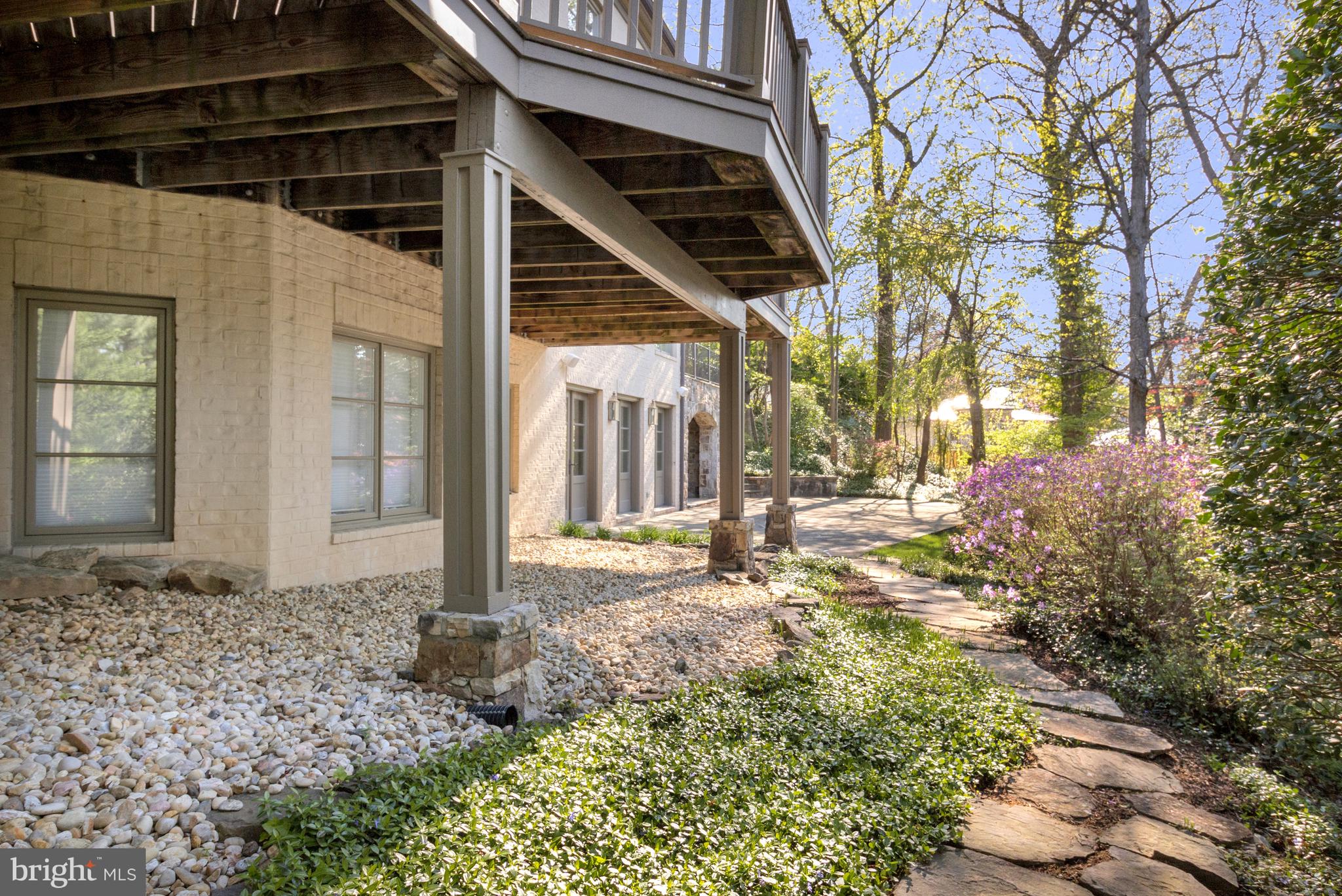 4502 32nd Road North Arlington, VA 22207 - Photo 12 of 57 a front view of a house with a yard