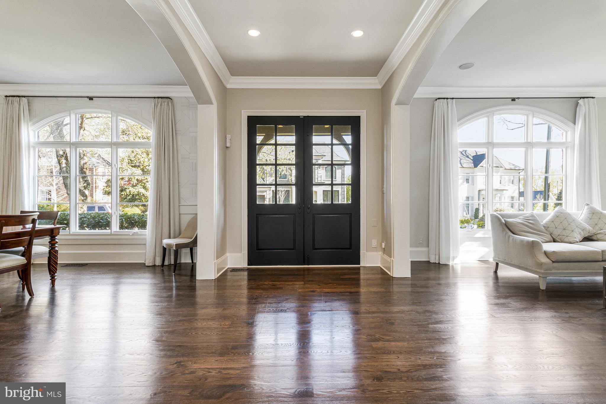 4502 32nd Road North Arlington, VA 22207 - Photo 18 of 57 a view of an entryway with wooden floor and a window