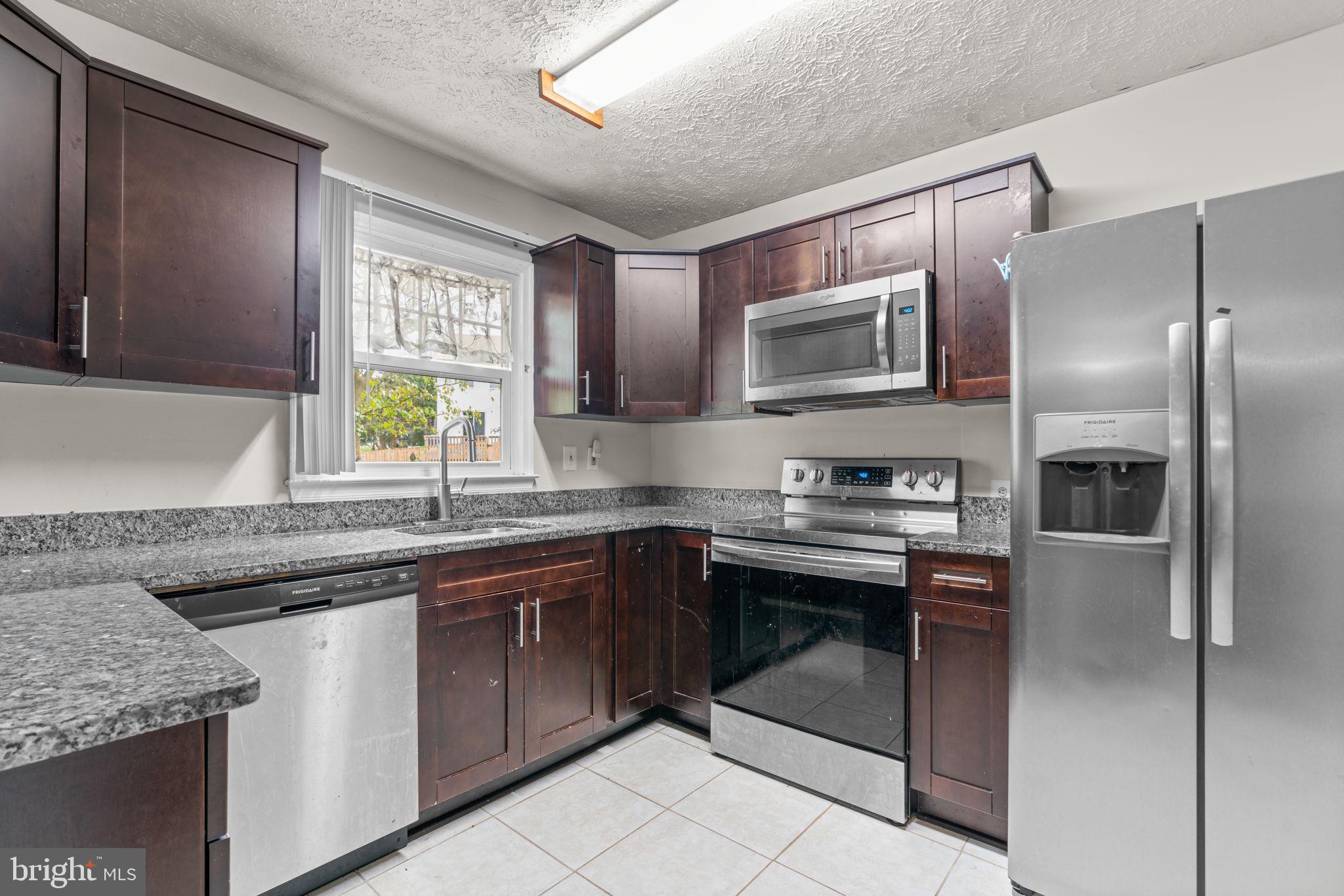 7535 Knoll Acres Road Hanover, MD 21076 - Photo 12 of 43 Kitchen