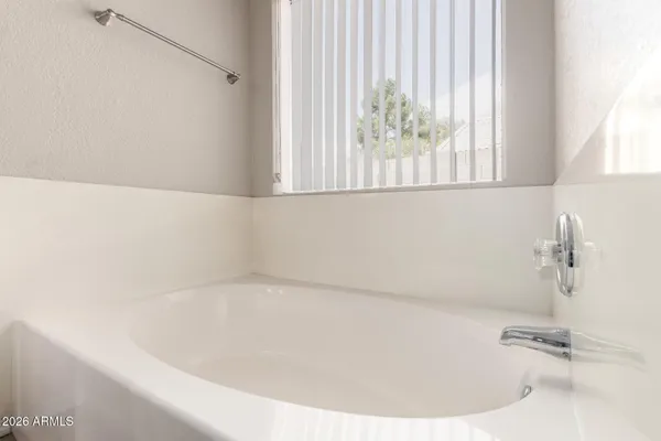 $2,595 | 1522 South Dove Street, Gilbert, AZ 85233