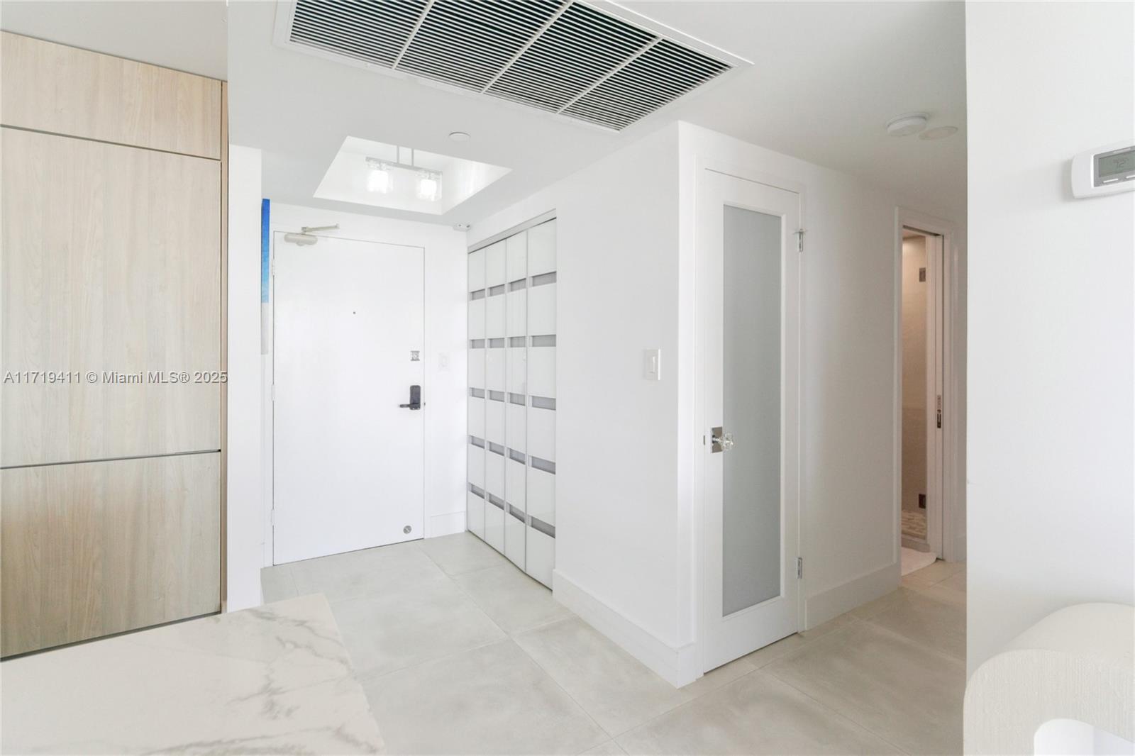 100 Lincoln Road, Unit 1411 Miami Beach, FL 33139 - Photo 13 of 36 a view of an empty room