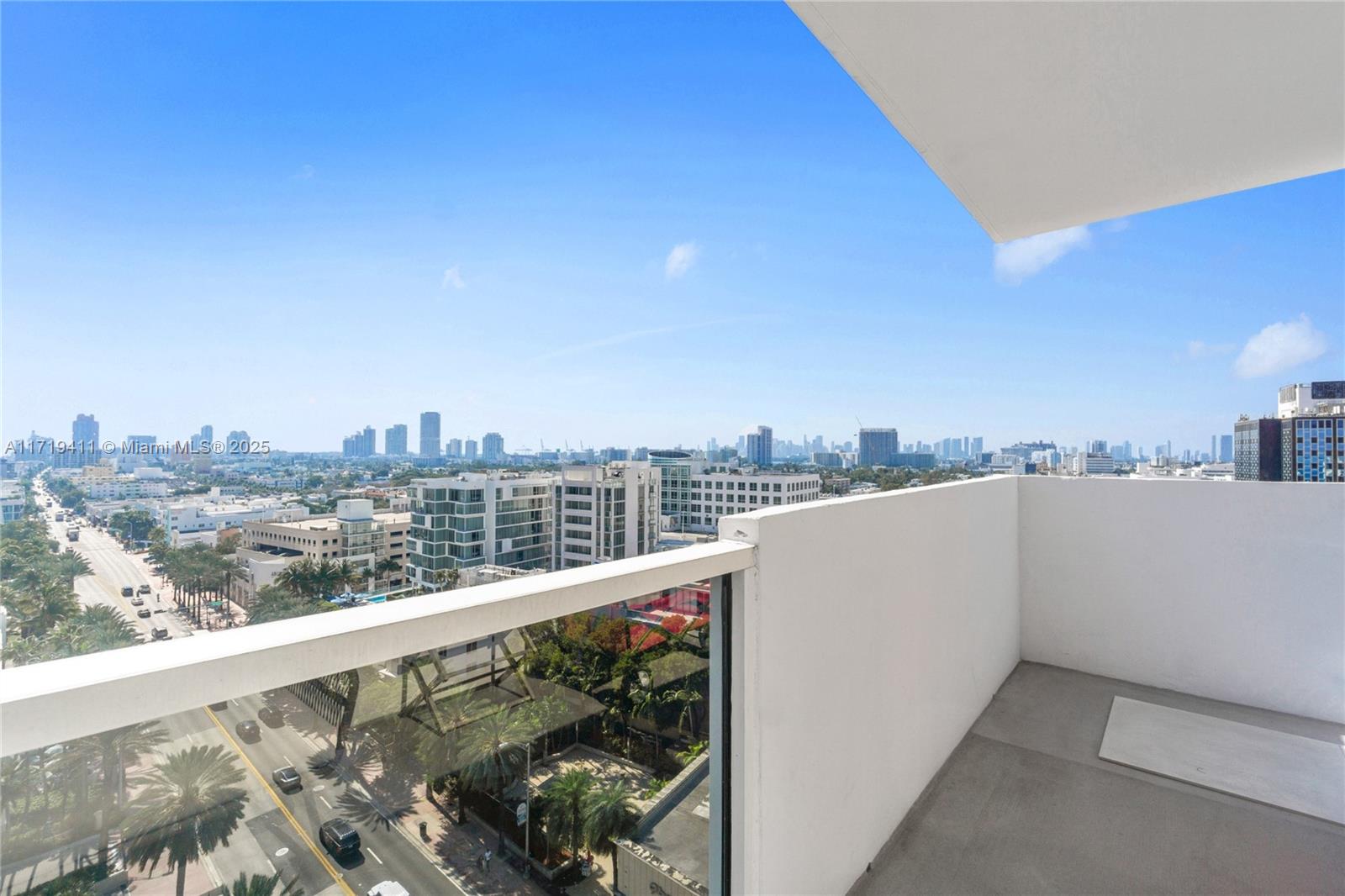 100 Lincoln Road, Unit 1411 Miami Beach, FL 33139 - Photo 22 of 36 a view of a balcony with city view