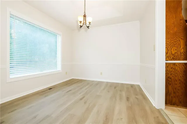 $2,470 | 408 Southeast Brownfield Drive, Lee's Summit, MO 64063