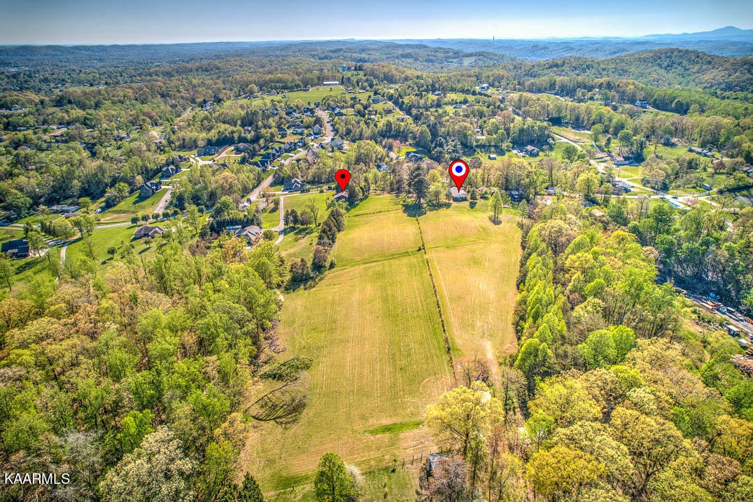 83488332 Collier Road Powell, TN 37849 - Photo 17 of 25 Gallery Image 17