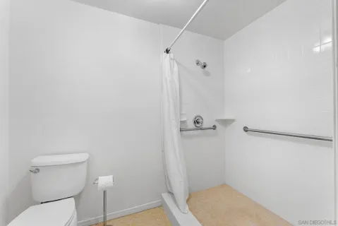 $950,000 | 3148 Vista Grande, Carlsbad, CA 92009