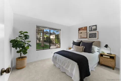 $950,000 | 3148 Vista Grande, Carlsbad, CA 92009