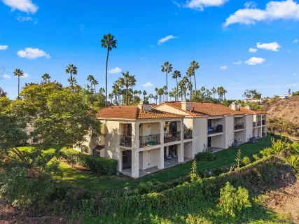$950,000 | 3148 Vista Grande, Carlsbad, CA 92009
