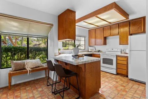 $950,000 | 3148 Vista Grande, Carlsbad, CA 92009