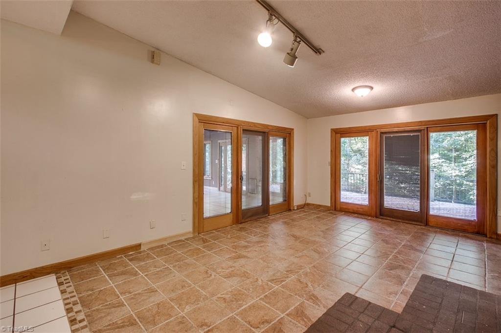6886 Coltrane Mill Road Randleman, NC 27317 - Photo 3 of 30 Living room, ceramic tile floor