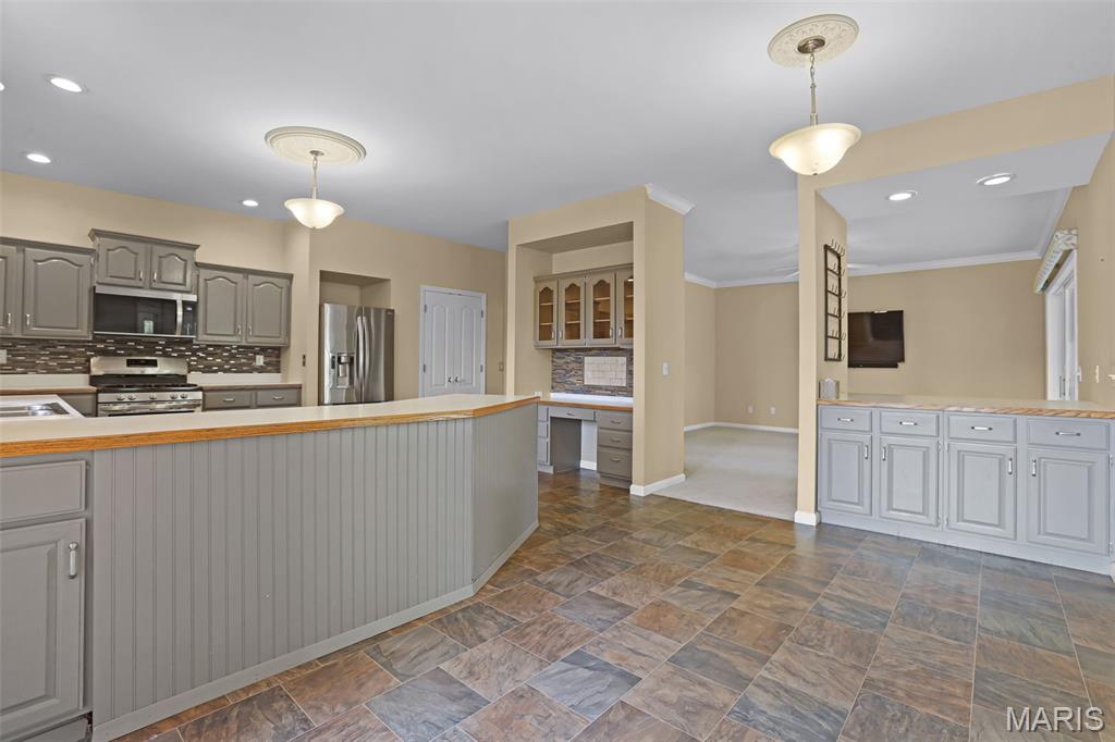 910 Cherry Lane Washington, MO 63090 - Photo 13 of 34