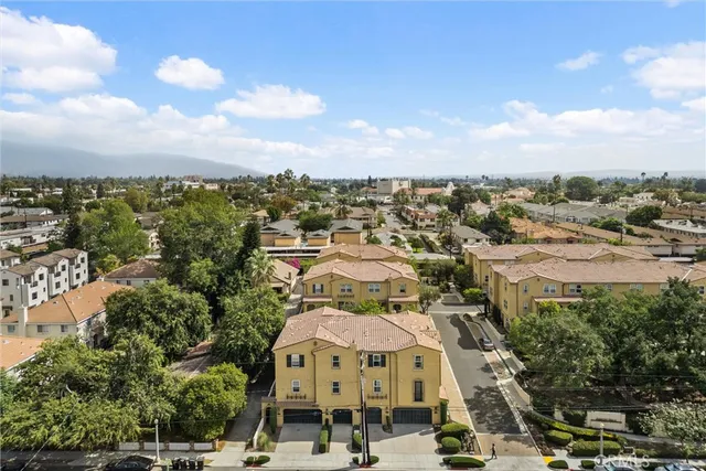 a picture of city view