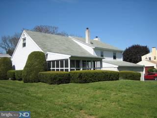 1681 Kenmare Drive Dresher, PA 19025 - Photo 3 of 6 Gallery Image 3