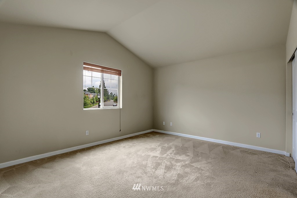 301 Field Place Northeast Renton, WA 98059 - Photo 11 of 17